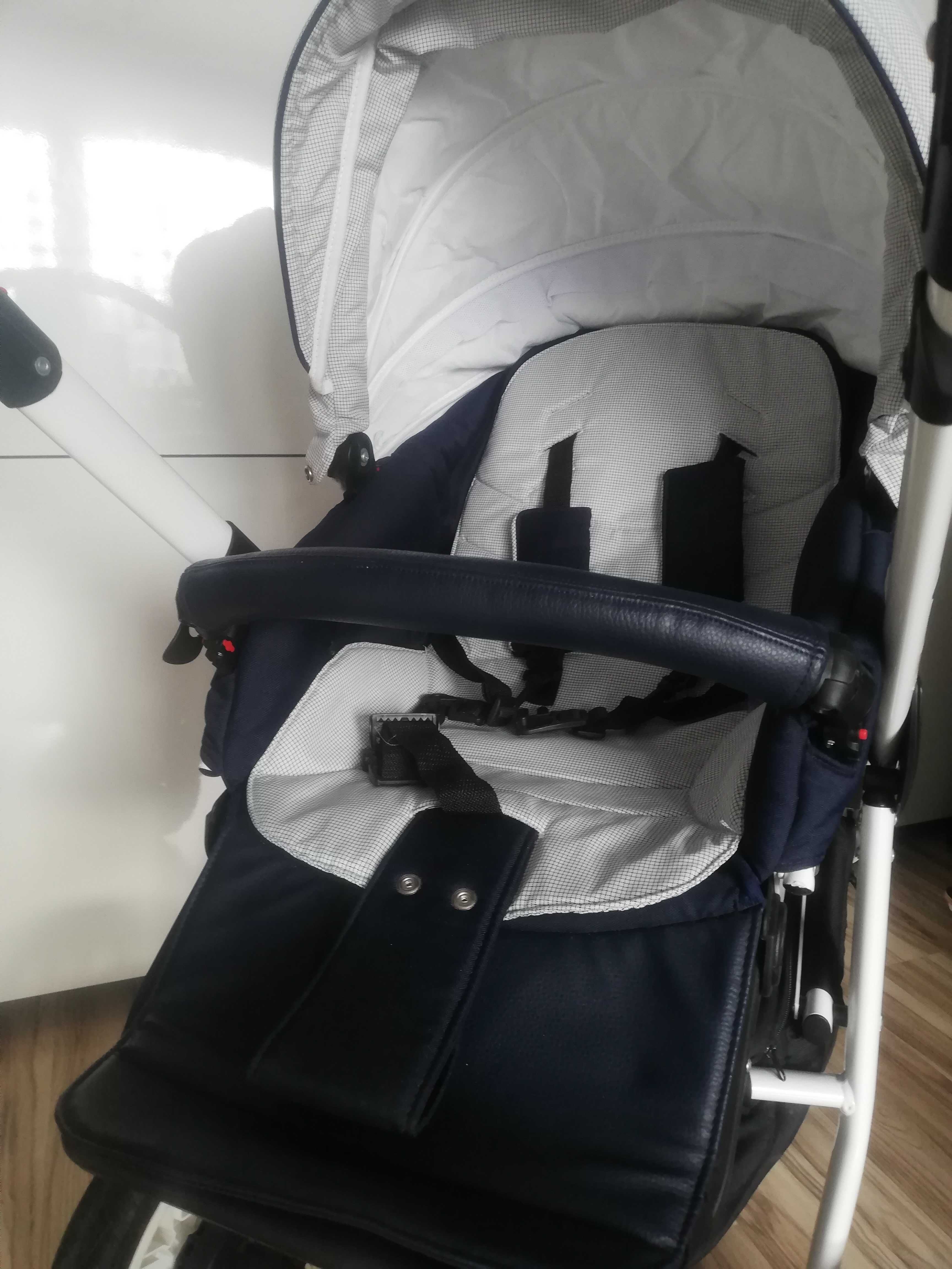 Sprzedam Wózek Adamex Pajero 2w1 + dodatki