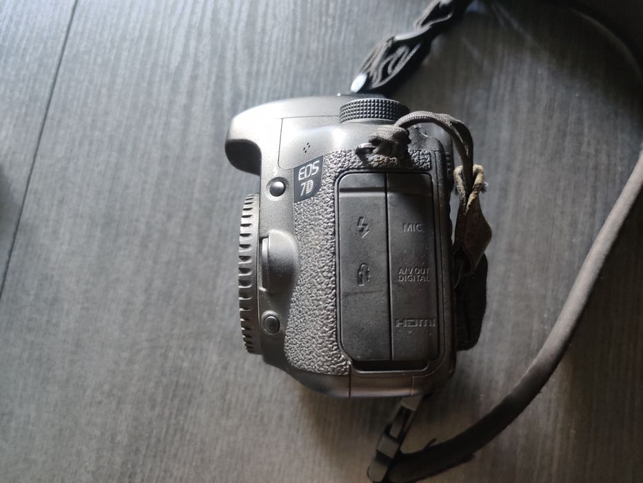 Lustrzanka Canon EOS 7D przebieg tylko 34 tysiące