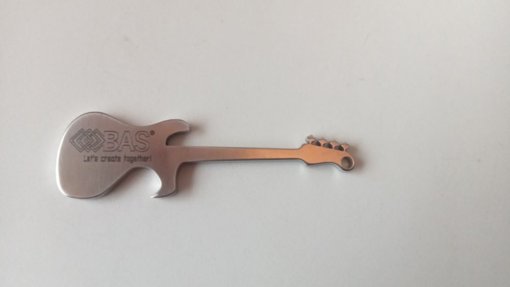 Otwieracz do butelek gitara