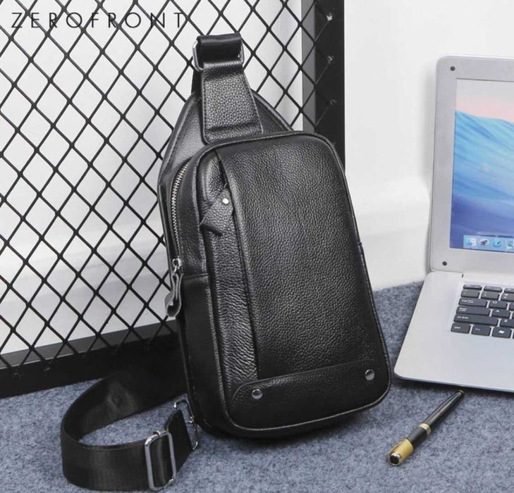 Чоловіча крос-боді сумка на груди шкіряна слинг Бананка барсетка кожа
