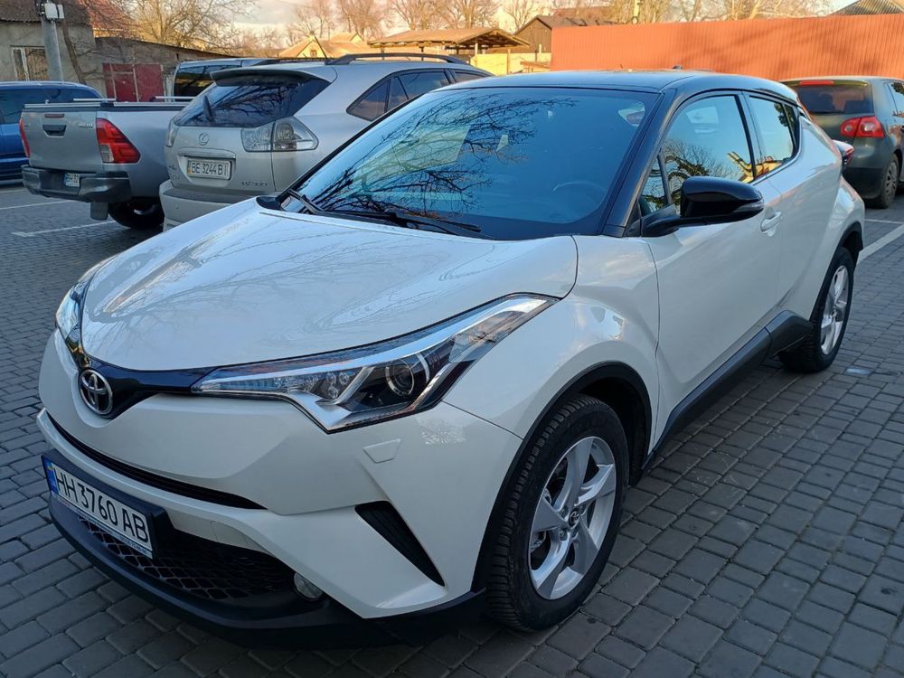 Toyota C-HR  Продам