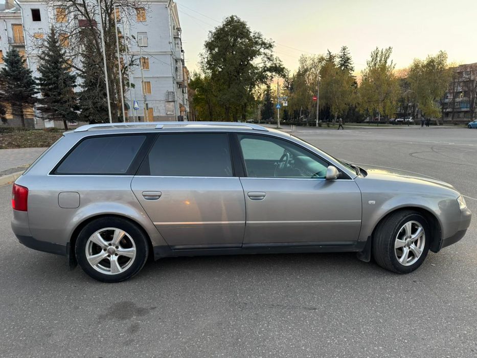 Продам Ауді Кватро