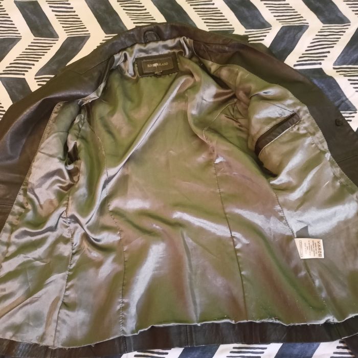 Продам пиджак кожаный