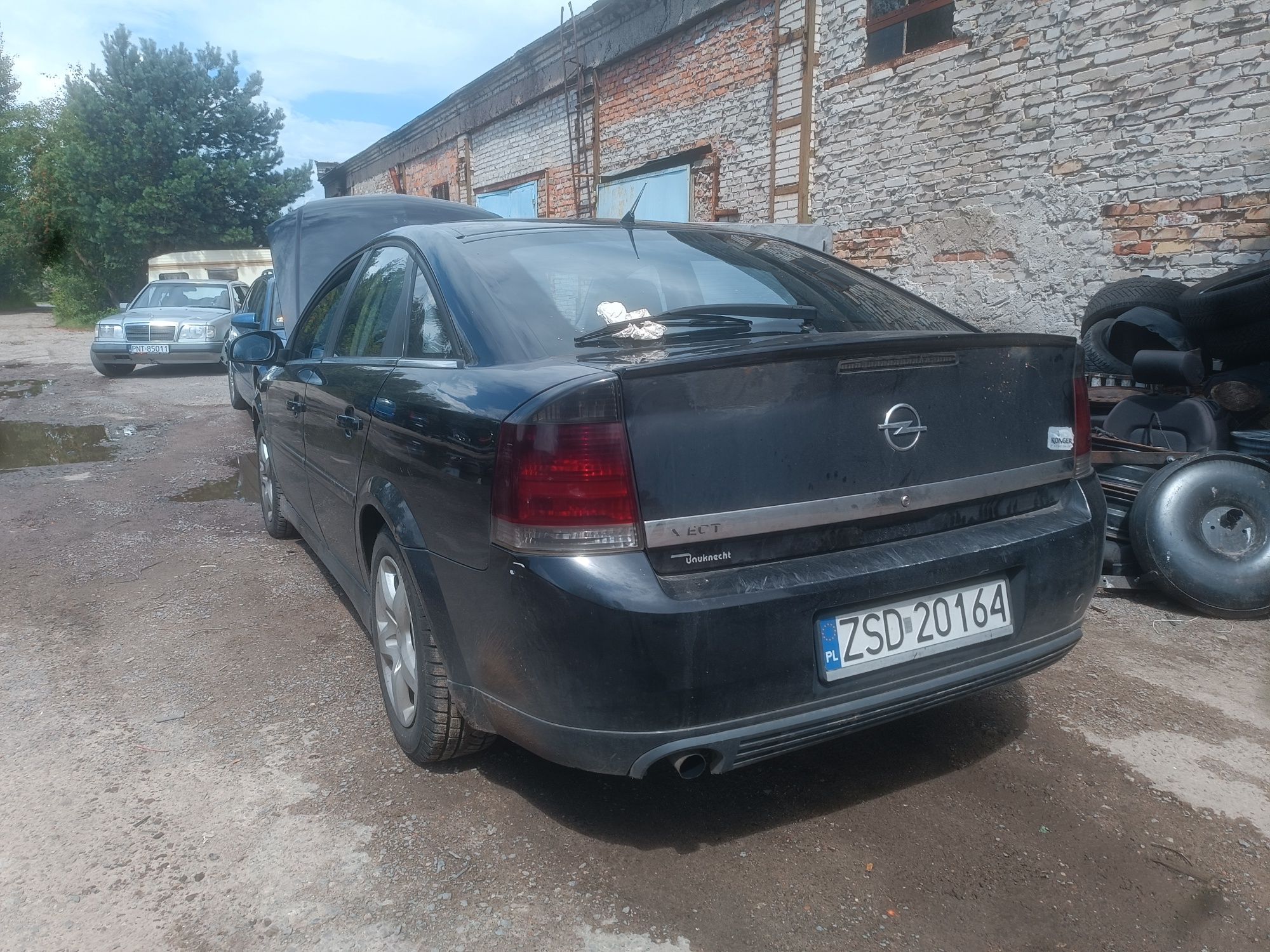 Opel Vectra C GTS  HB hatchback lampa lewy tył lewa tylna