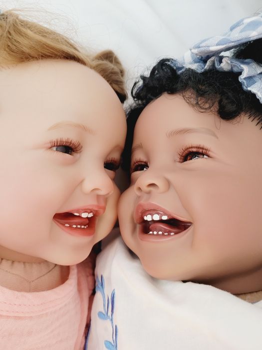 65 см Велика лялька reborn Саллі з чарівною усмішкою