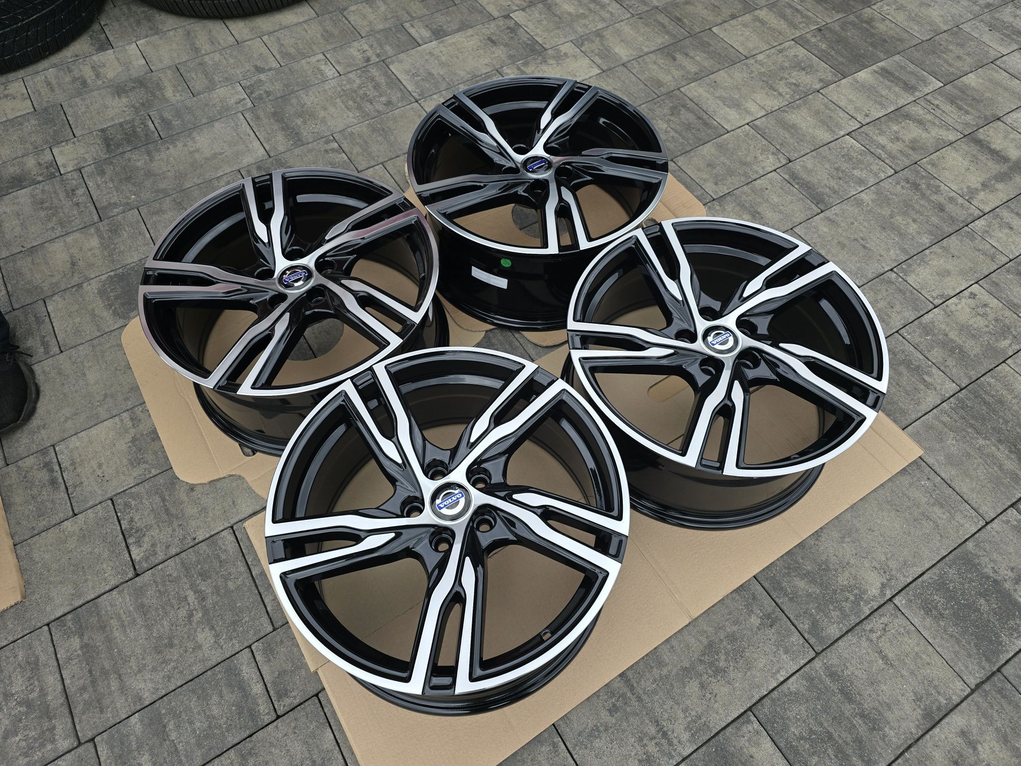Alufelgi 18" 5x108 ET45 VOLVO XC40 XC60 XC90 V60 S60 S80 INNE !