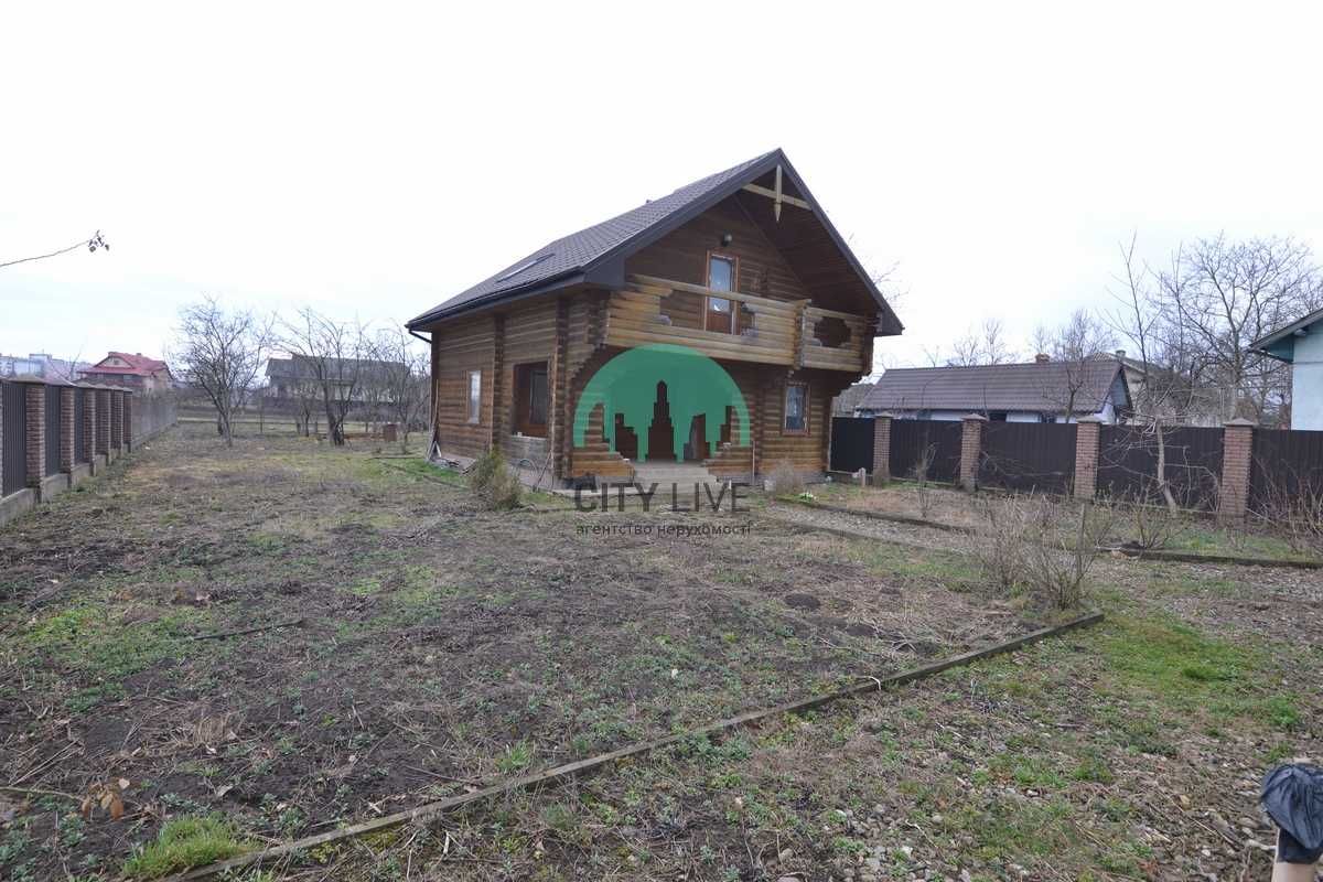 Продається будинок 296 м² у с. Микитинці (60)