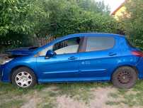 Peugeot 308-rozbity tył prawy