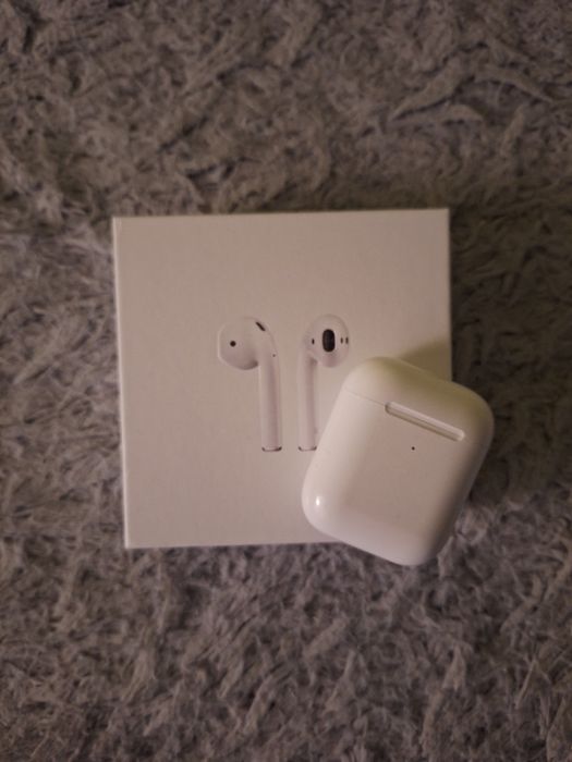 Appld AirPods 2.