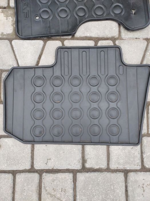 Резинові коврики Nissan Leaf 1