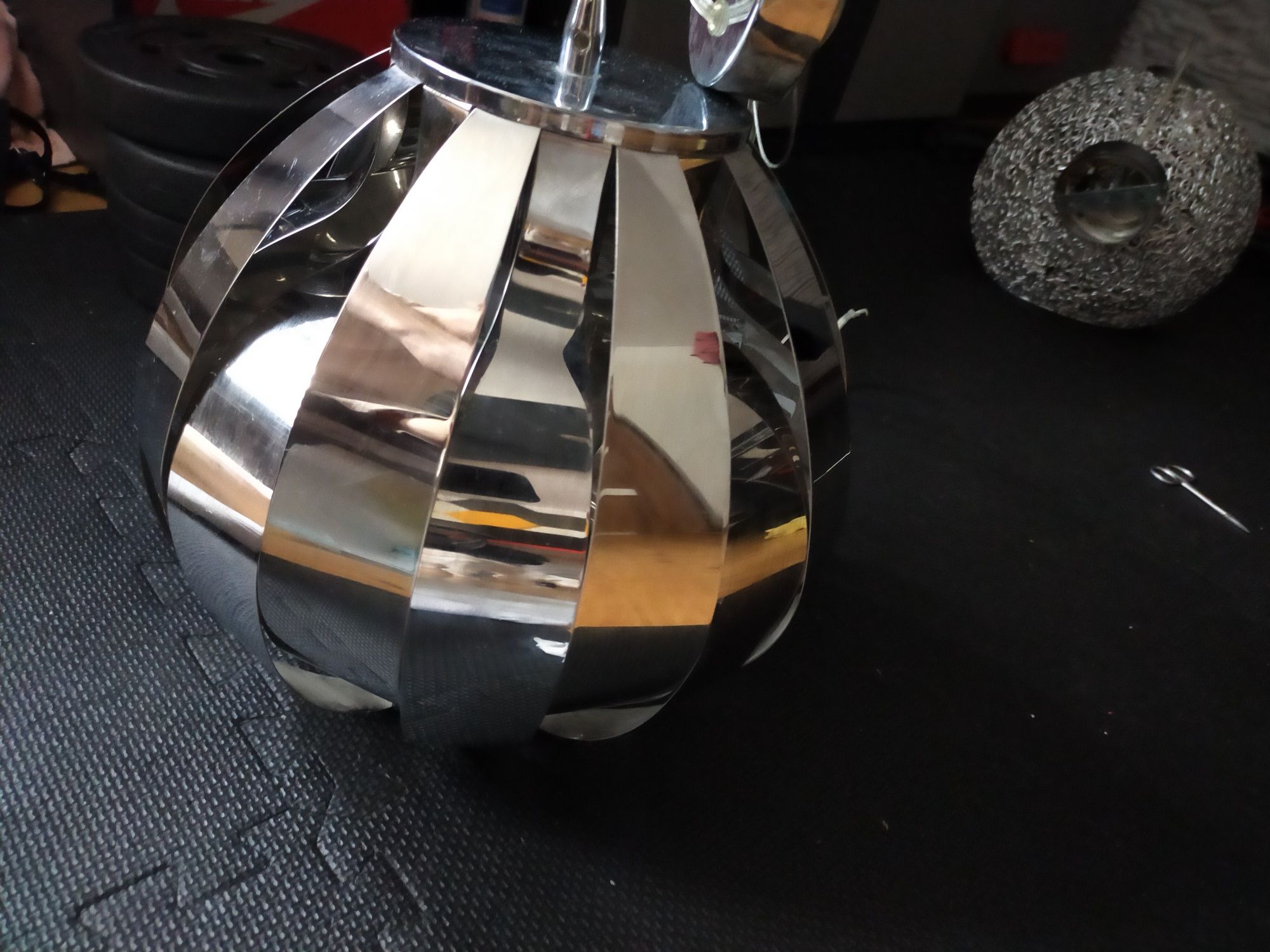 Lampa sufitowa podwieszana