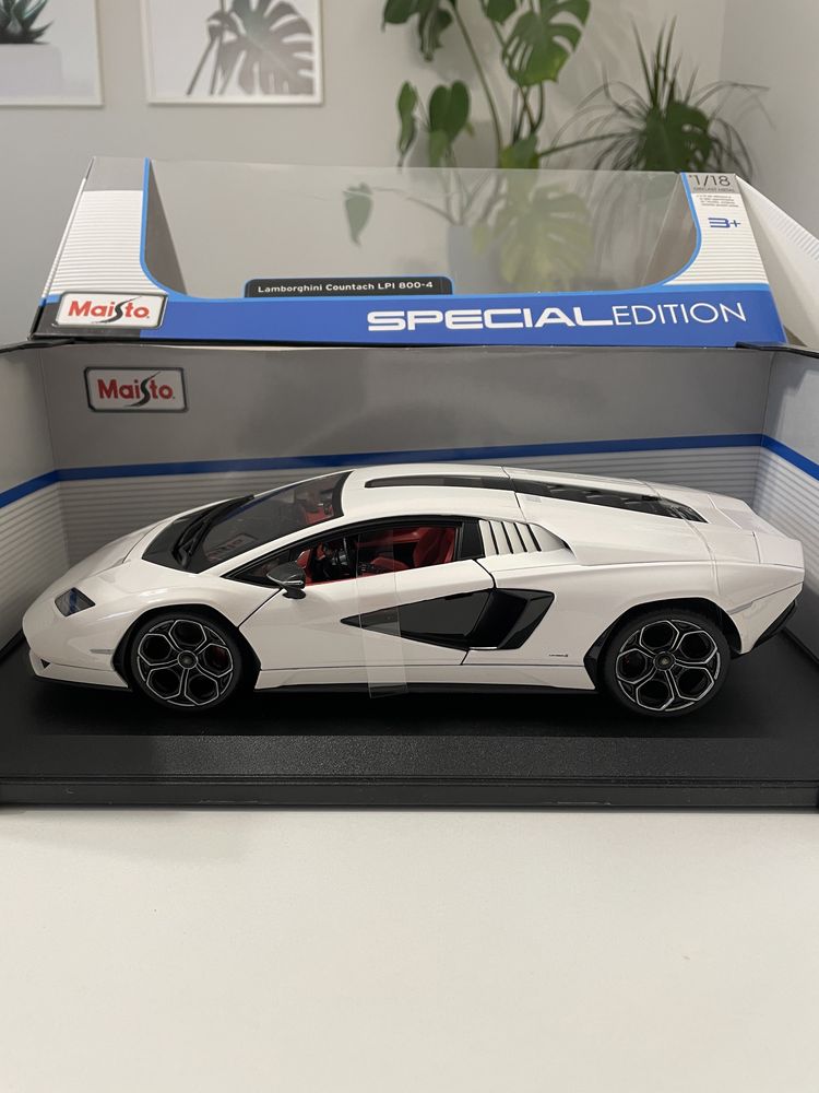 Model Lamborghini Countach LPI 800-4 1/18 Maisto j Bburago Solido 1:18