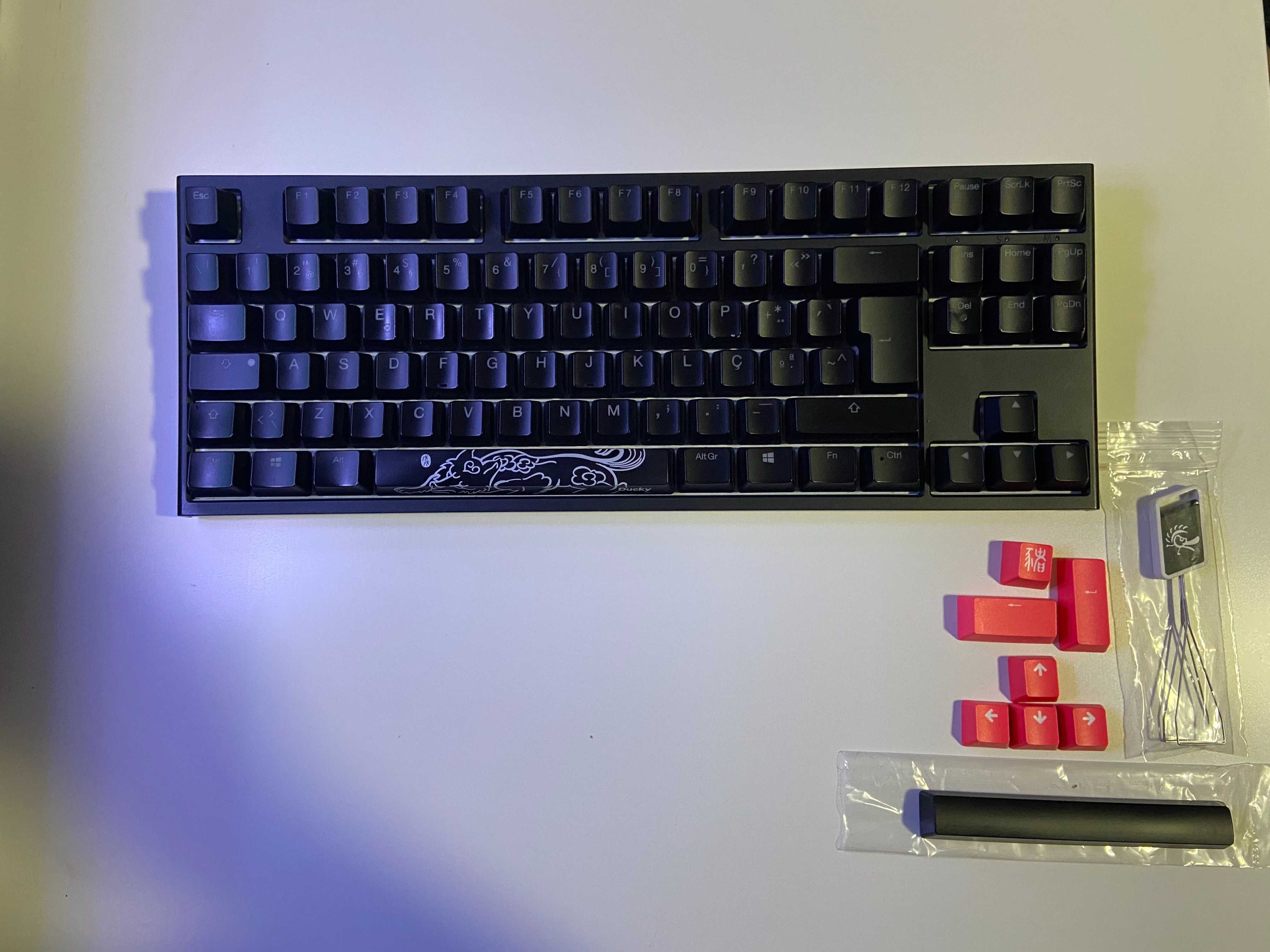 Ducky One 2 - Black RGB TKL - MX Cherry BLK