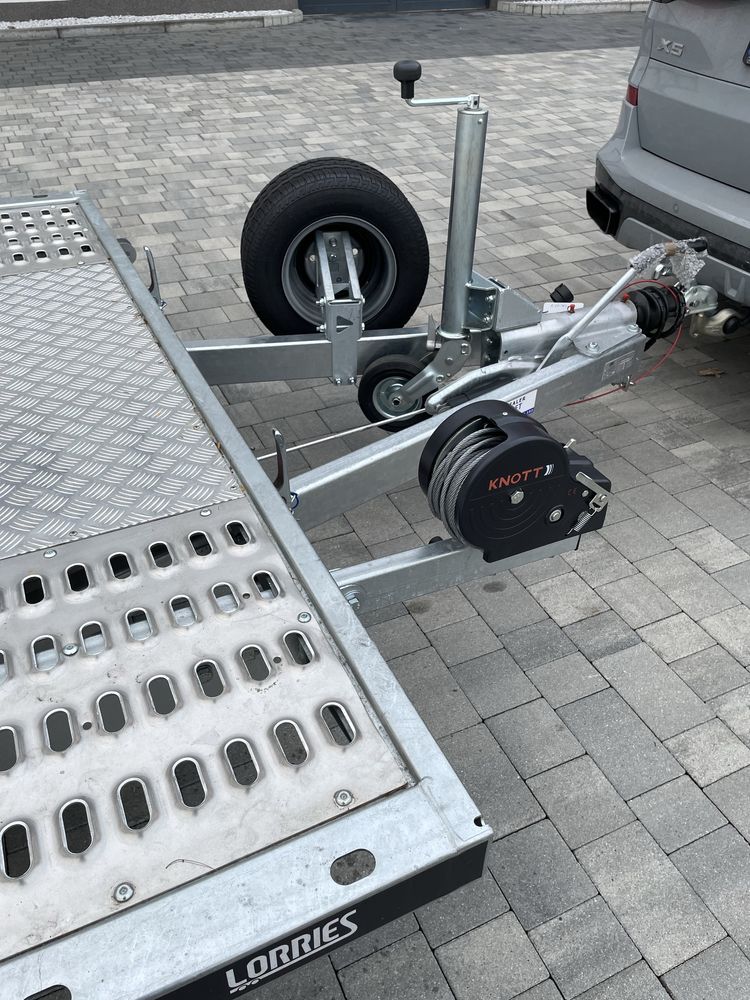 Wynajem laweta 2700kg DMC nowa !!! Kęty