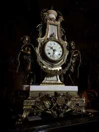 Оригінальний антикварний камінний годинник у стилі Людовіка XIV
