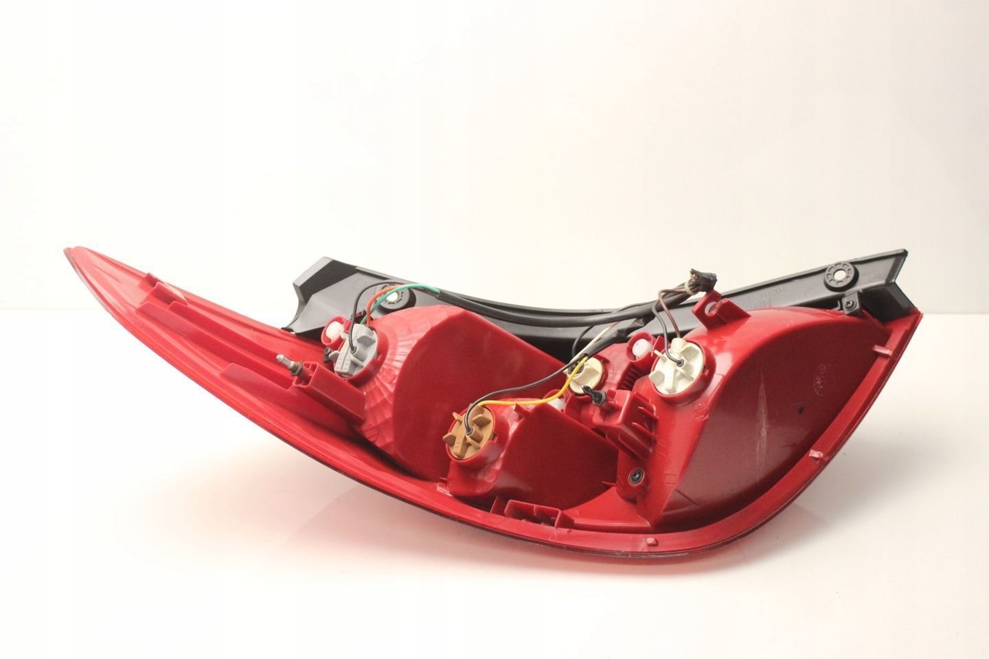 HYUNDAI I20 08R- LAMPA PRAWY TYŁ PRAWA TYLNA