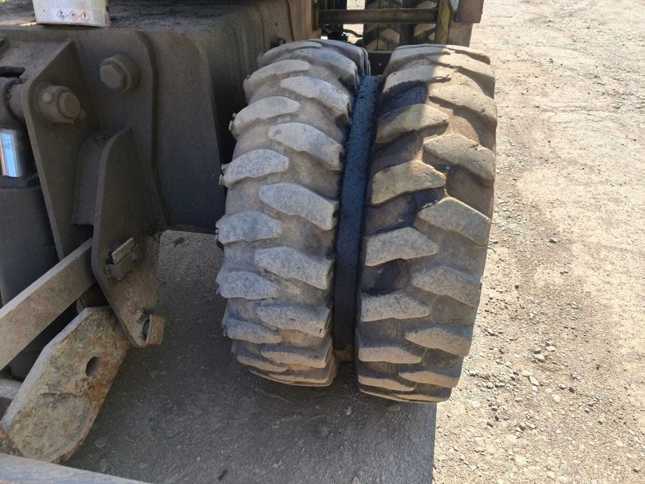 Колісний екскаватор повноповоротний екскаватор JCB JS145 2002року