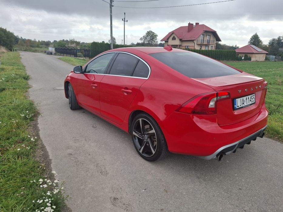 Volvo S60 R-Design 2011r D3 163km