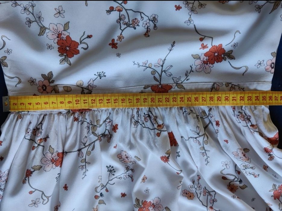 Letnia sukienka w kwiaty, C&A, 36