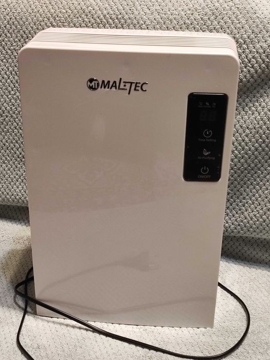 Осушувач повітря MALTEC DH-2200 білий