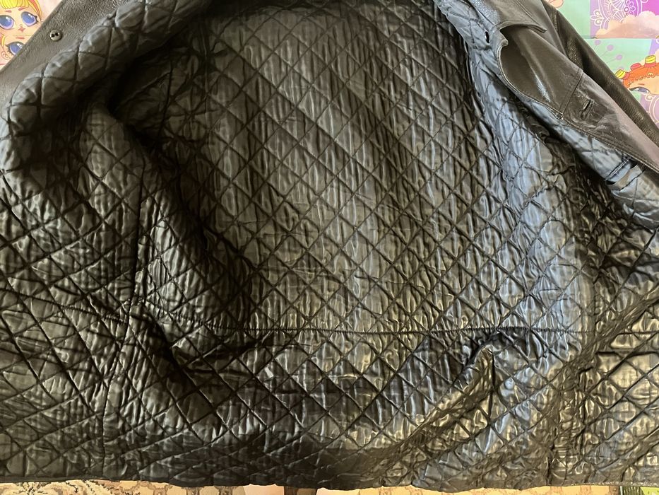 Куртка шкіряна розмір L