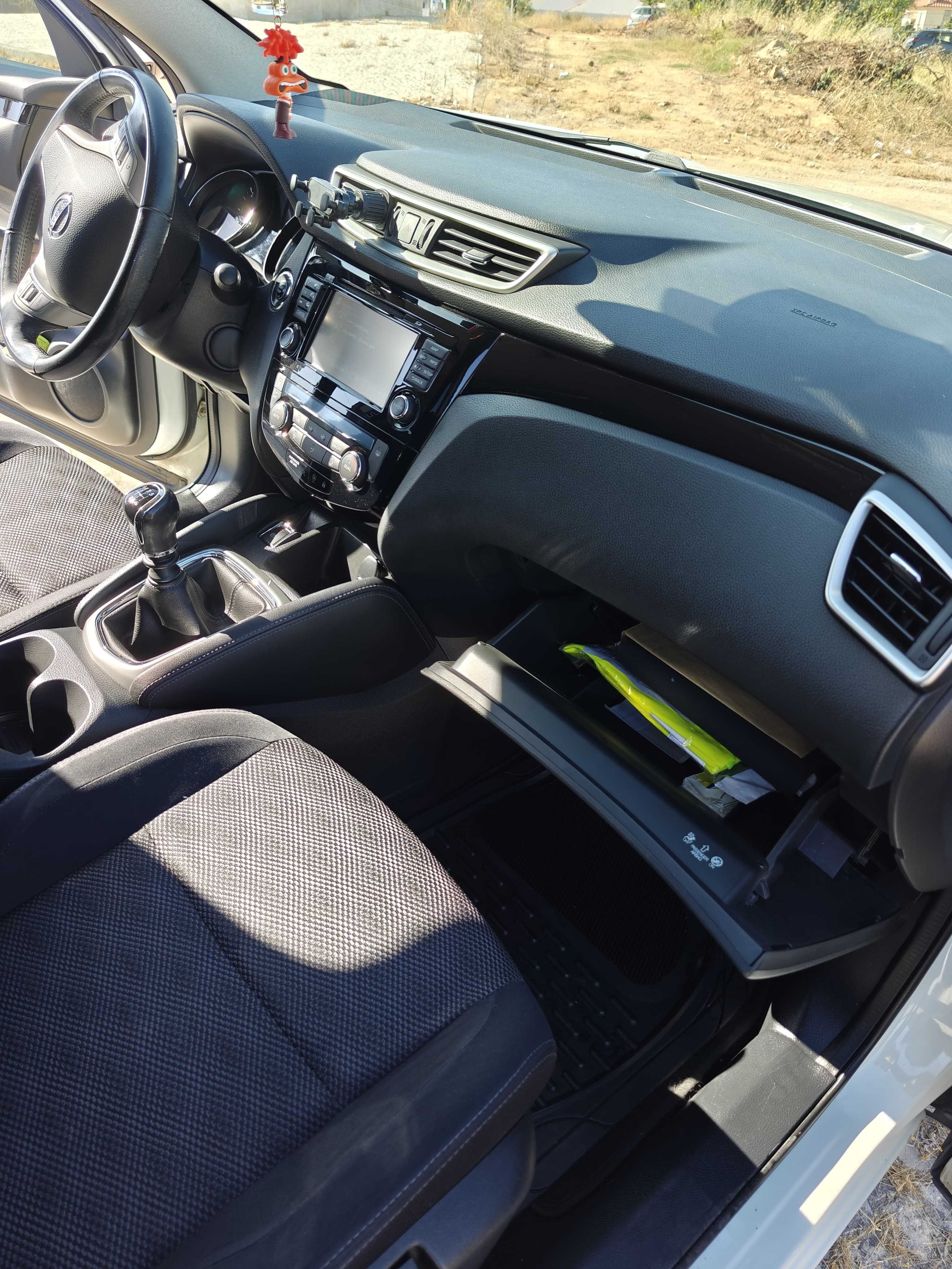 Nissan Qashqai 1.5 dCi N-Connecta 18