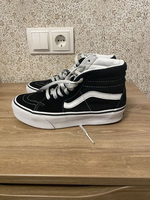 Високі кеди Vans