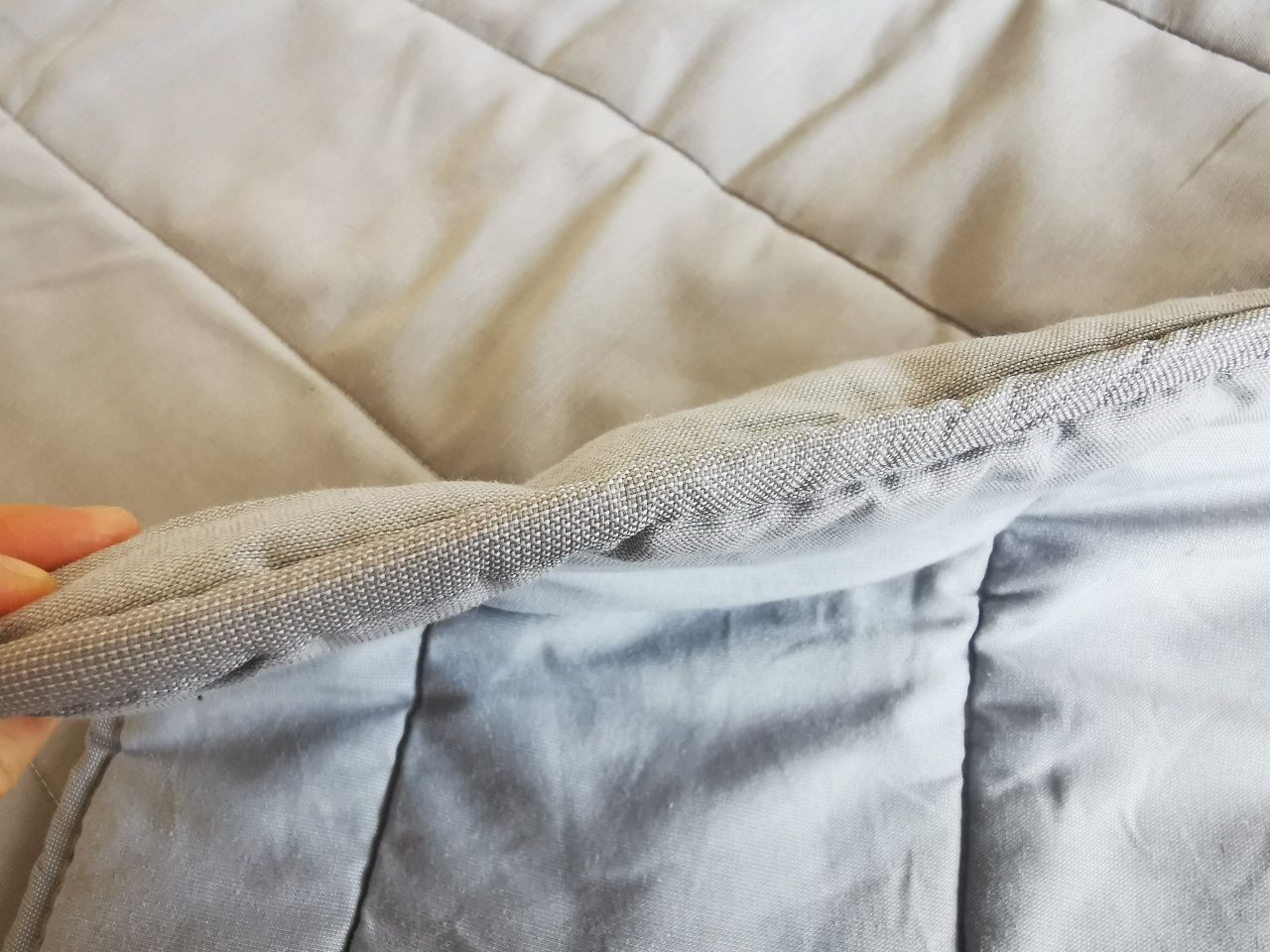 Narzuta szara pikowana Ikea, gruba dwustronna 160 x 200 cm
