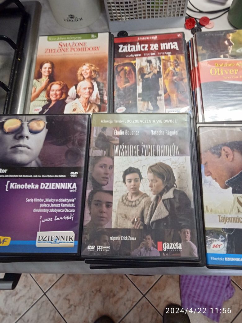 Płyty z filmami DVD