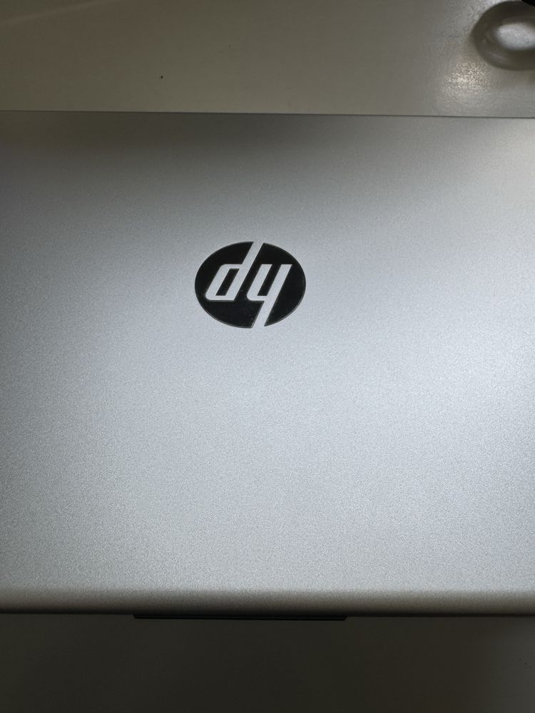 Portátil HP, i3, 8gb Ram 256gb