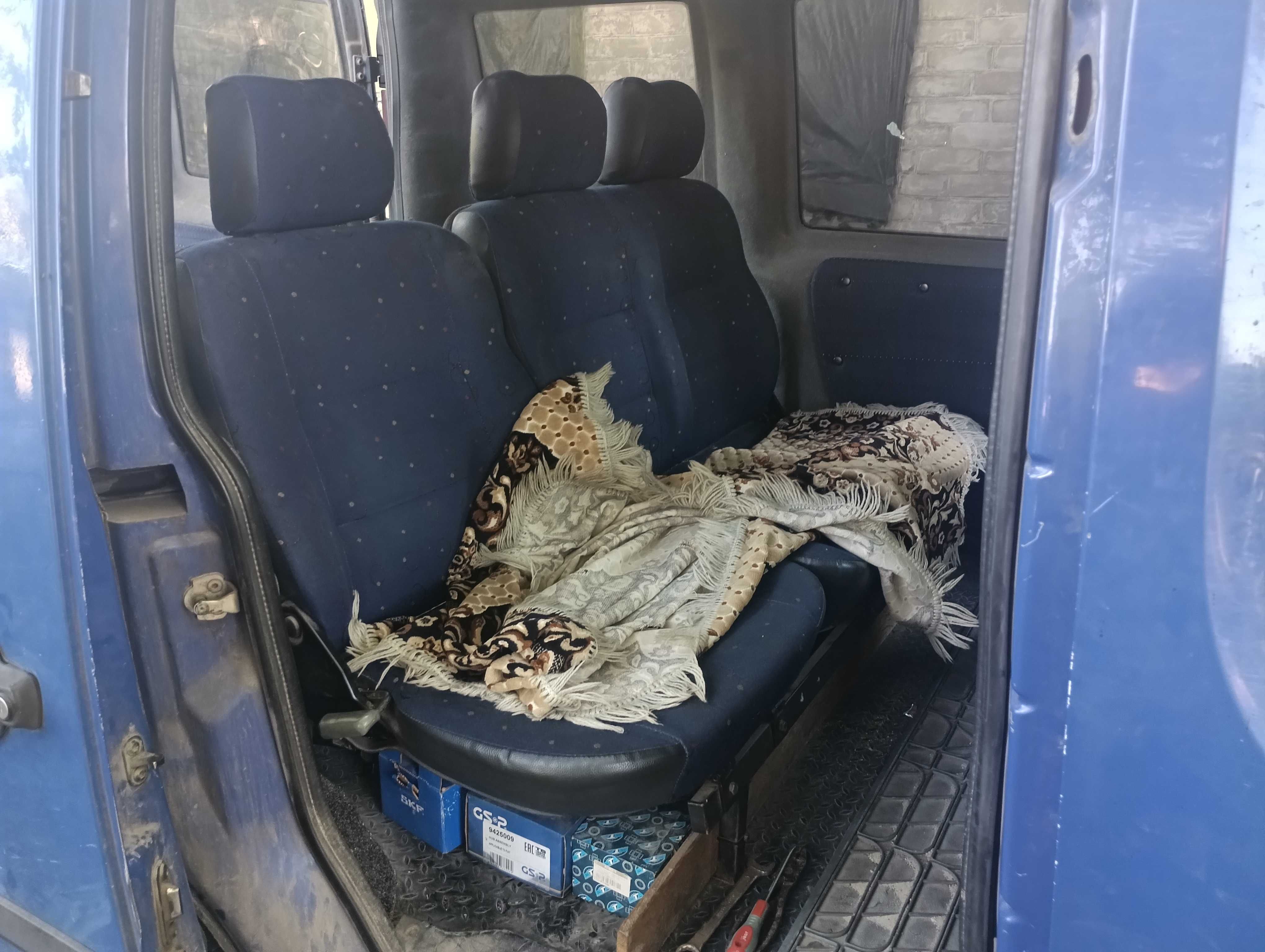 Fiat           Doblo