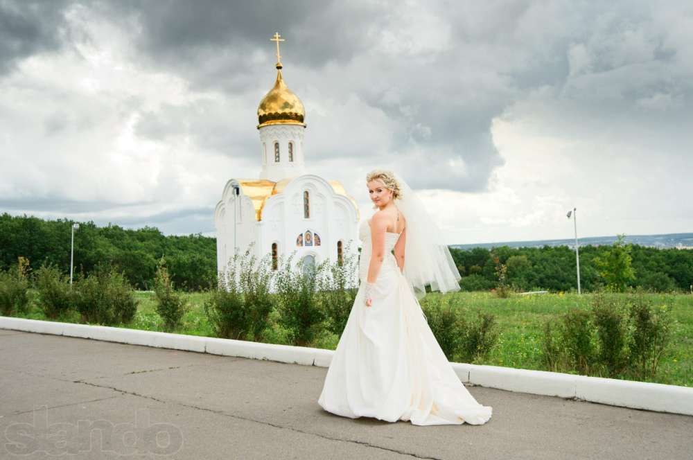 Свадебное платье
