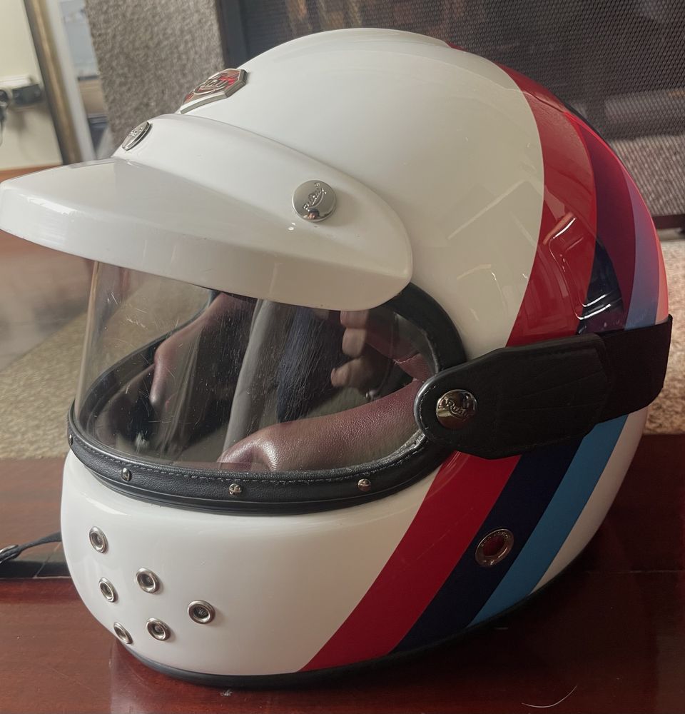 Capacete Ruby Castel Spandau