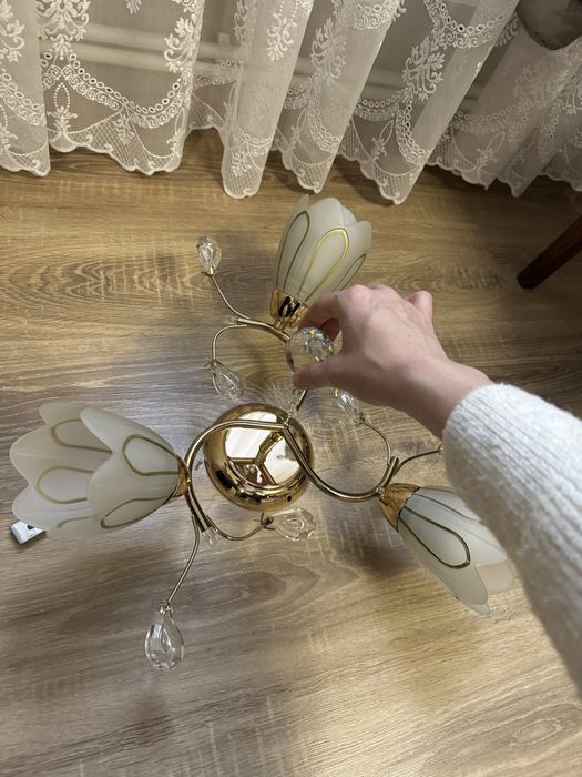 Світильник на 3 лампи, люстра