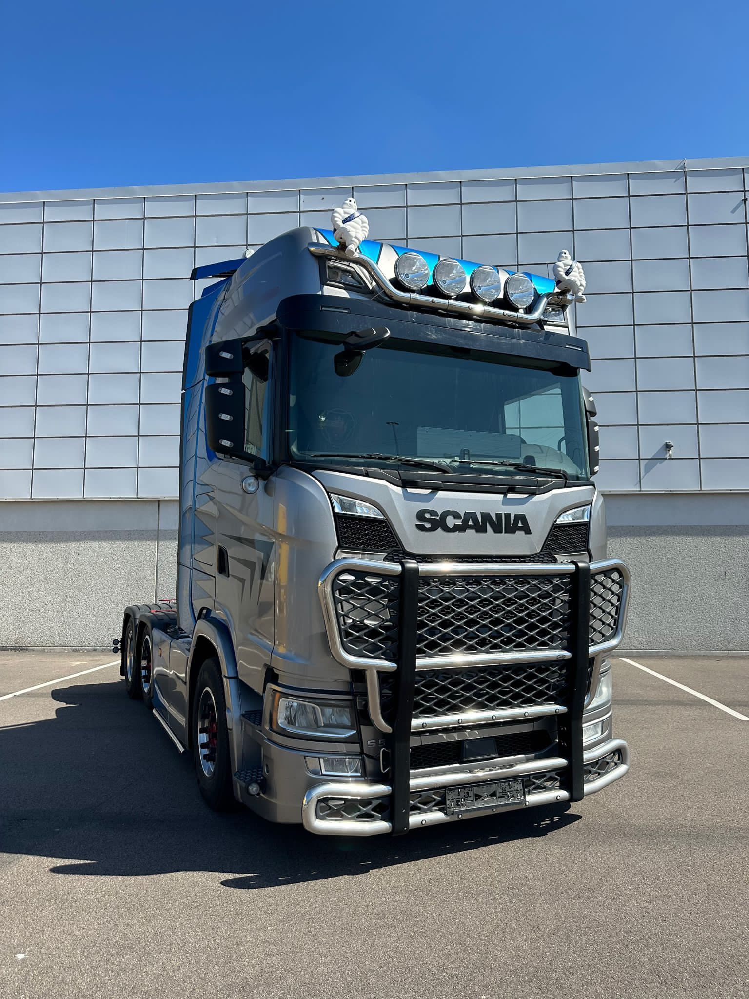 SCANIA S500 SPECIAL 6x2 74000 KG