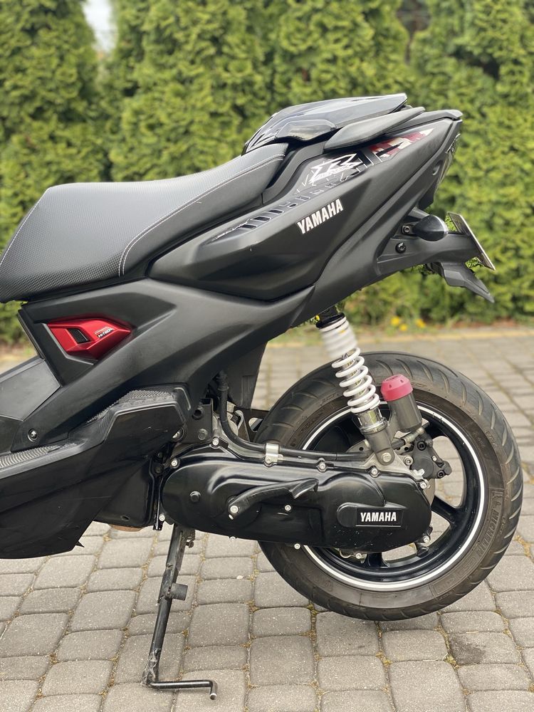 Yamaha Aerox Naked