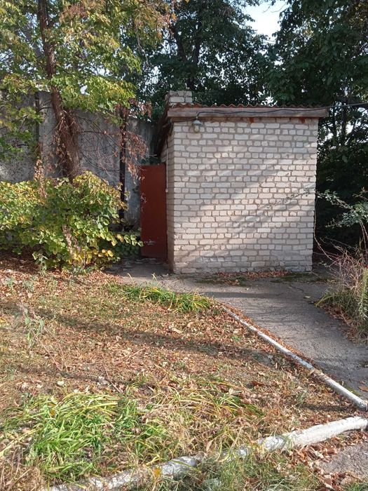 ПРОДАЄТЬСЯ будівля у Новій Одесі у самому ЦЕНТРІ міста.