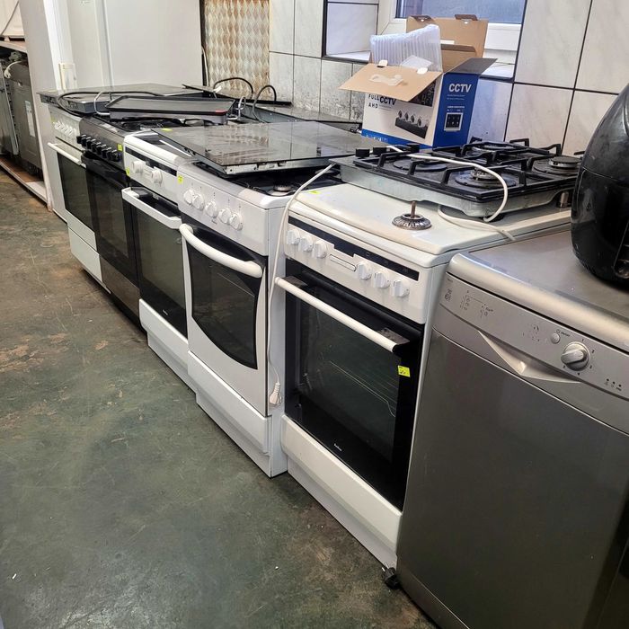 Kanapa w dobtym stanie. Możliwy transport