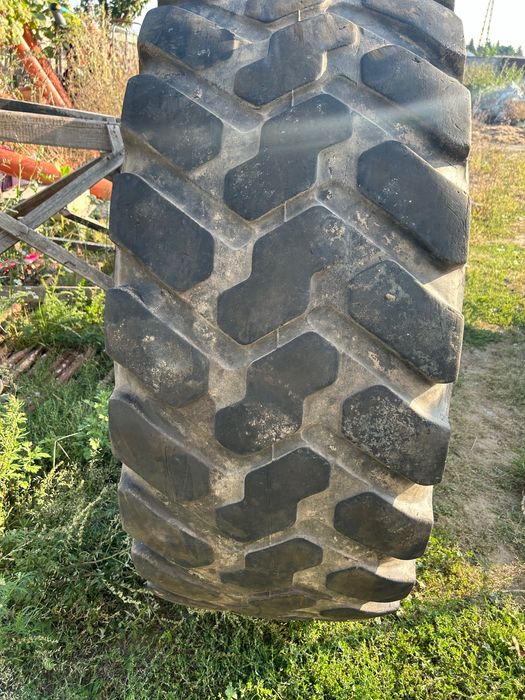 Opony budowlane do koparko ładowarki 480/80R26
