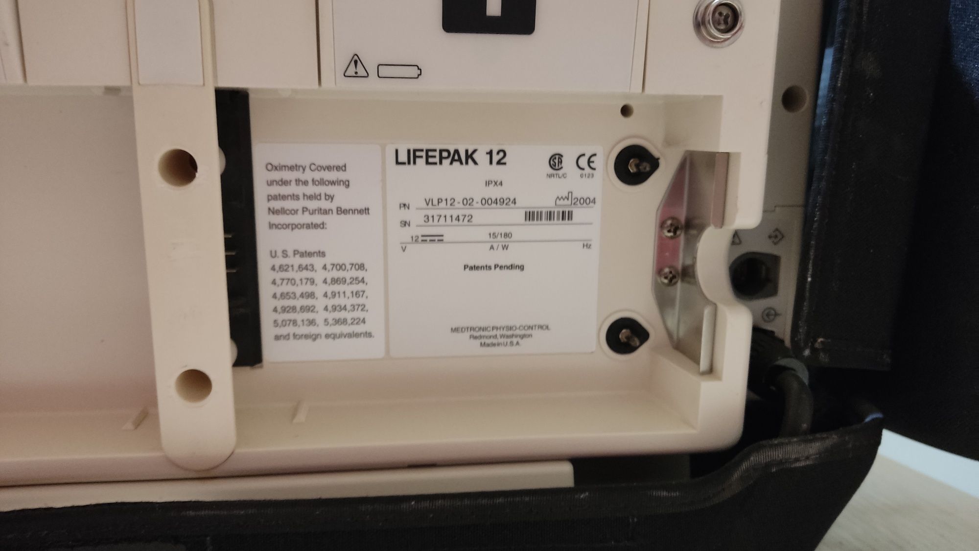 Дефібрилятор Medtronic Lifepak 12