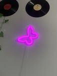 led na ściane motyl różowy