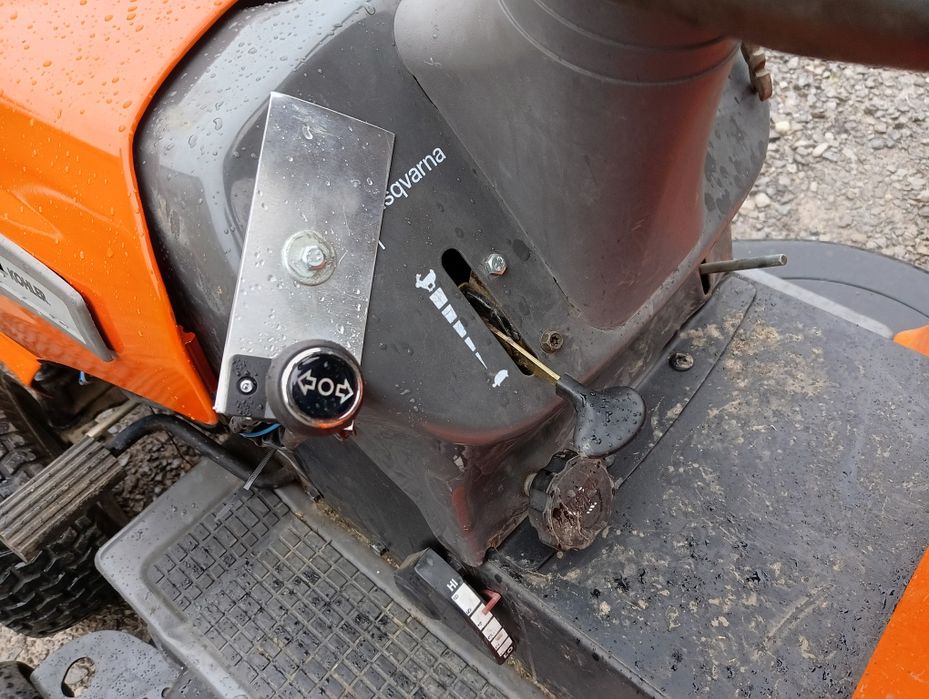 Traktorek kosiarka husqvarna cth171 hydrostat z koszem pług