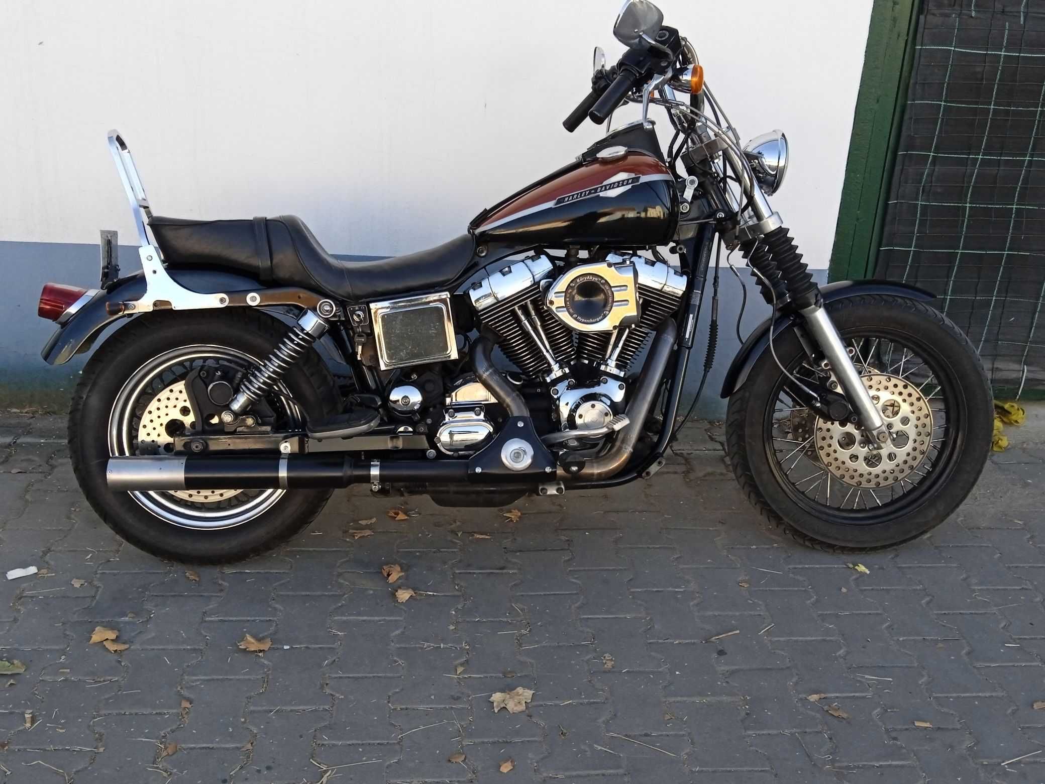 Harley Davidson modelo Dyna Super Glide Sport