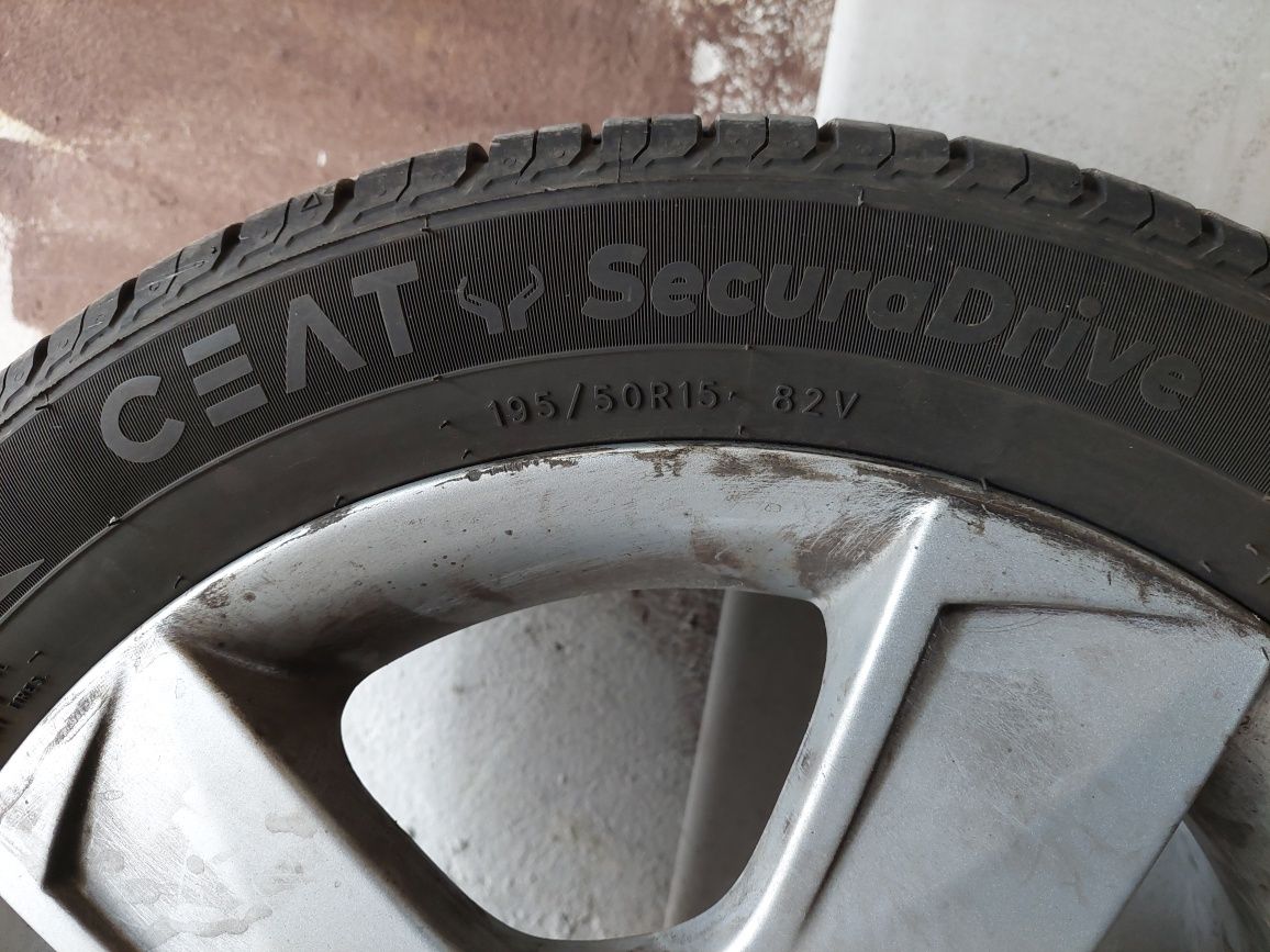 Opony letnie Ceat Securadrive 195/50 R15 + alufelgi Mazda