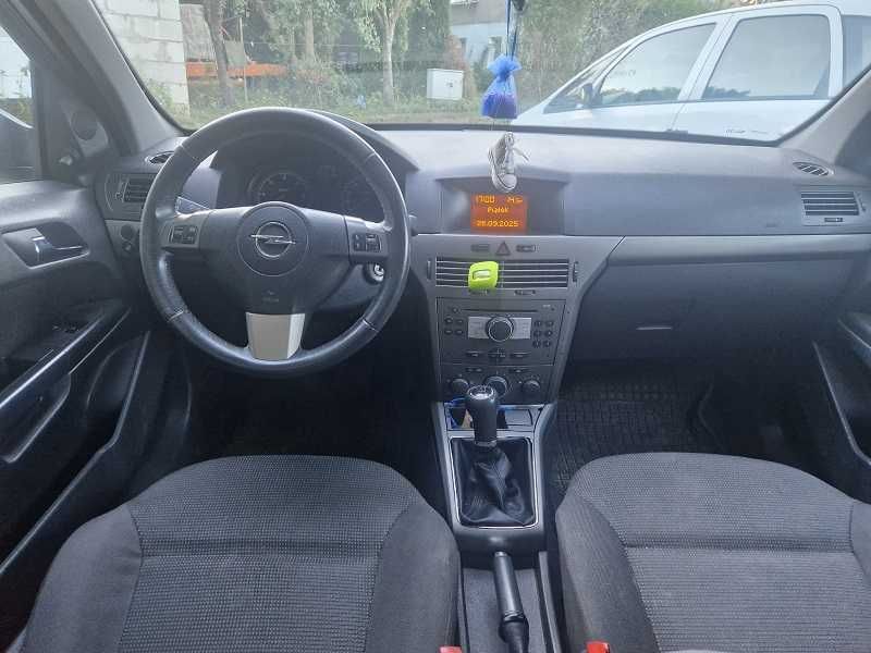 Opel Astra 1,7 cdti kombi bez dpf i dwumasy