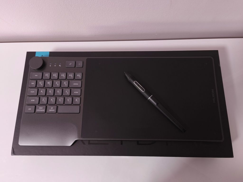 Tablet graficzny Huion Inspiroy Keydial KD200 NOWY