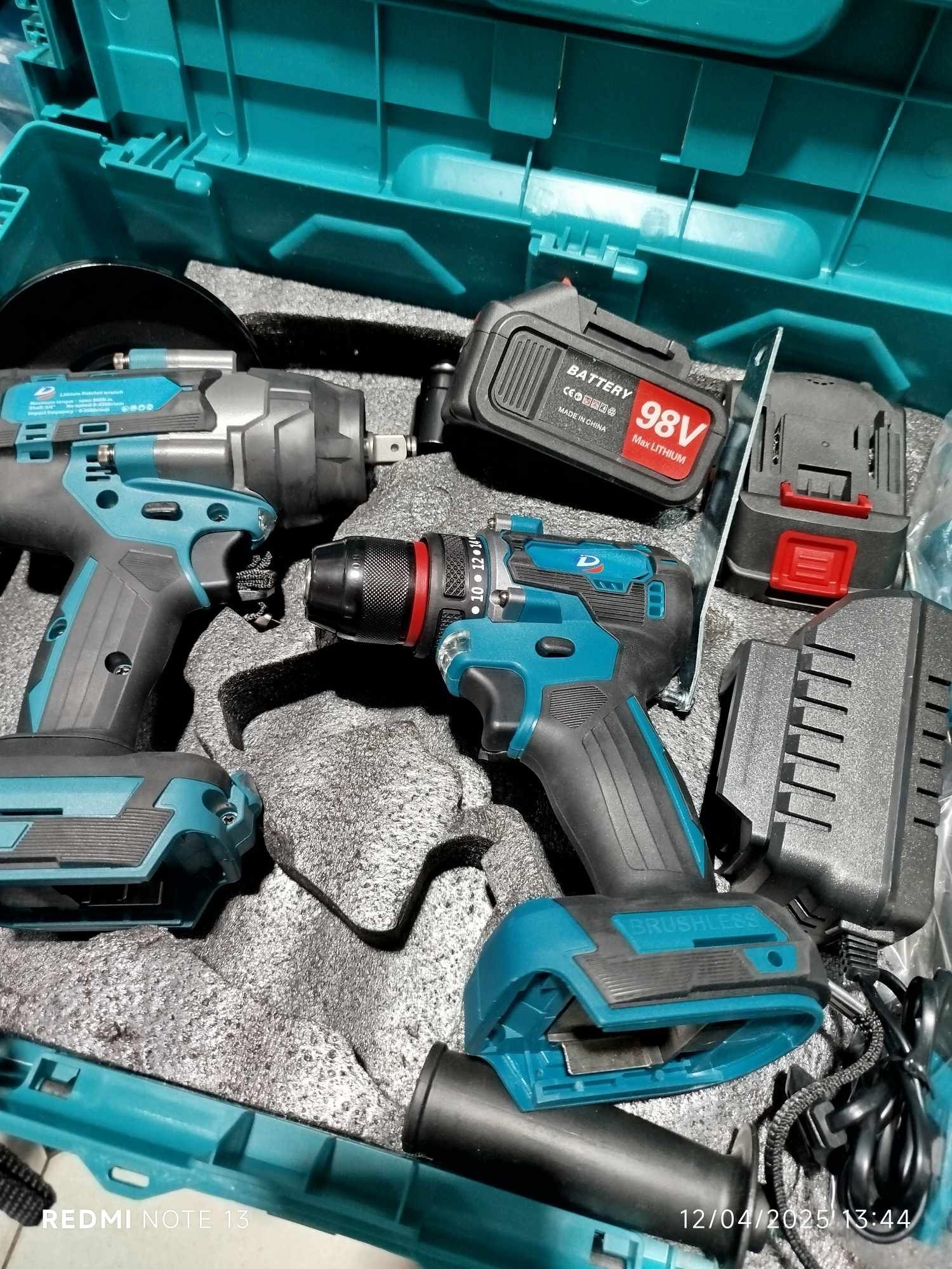 Kit 3 máquinas motor brushless c/2 baterias 98v compatíveis com makita