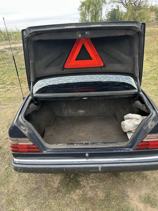 Продам Mercedes 230 АКПП газ бензин