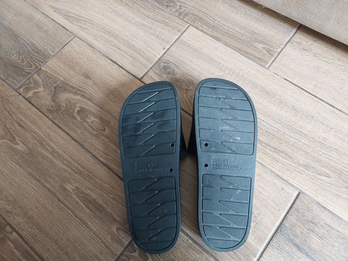 Тапочки чоловічі adidas