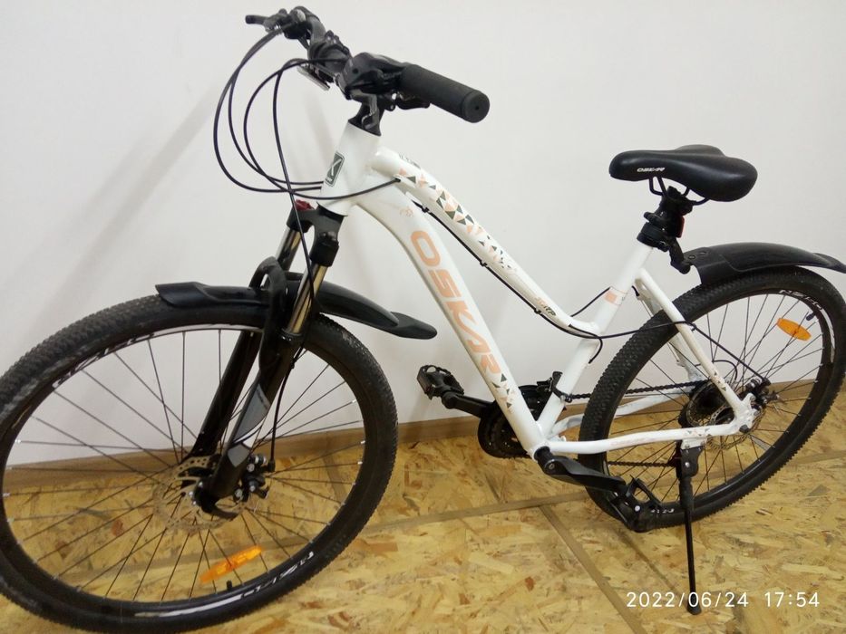 Велосипед жіночий Oskar 27,5"/ 18 SCARP білий